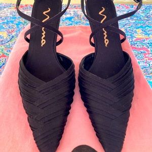 EUC Nina Sienna LS Black Luster Satin Dressy Pump with 3 inch Heel Size 8